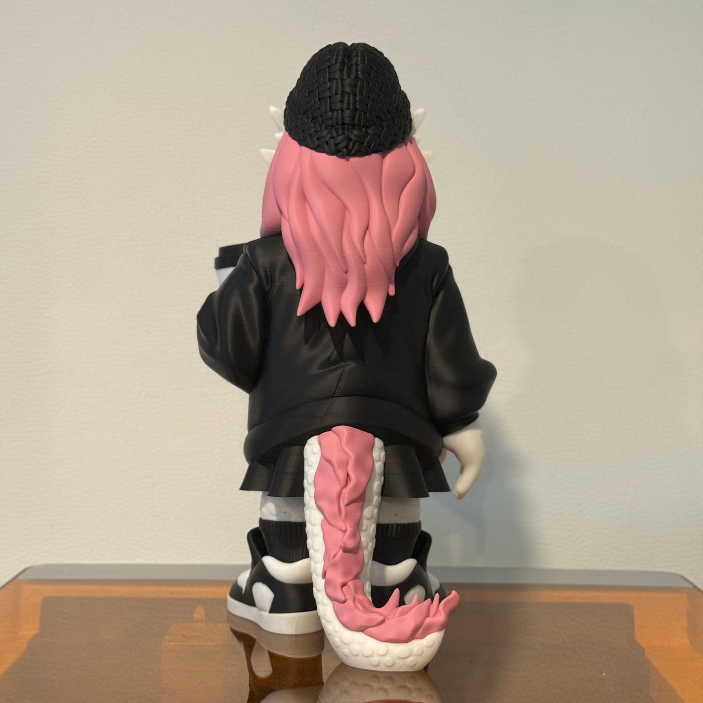 Lhukyveth "Lucy" – Fantastische 3D-Dekorationsfigur (ca. 45 cm groß)