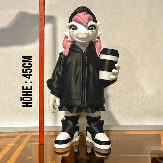 Lhukyveth "Lucy" – Fantastische 3D-Dekorationsfigur (ca. 45 cm groß)