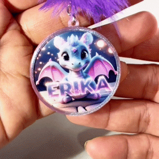 Schlüsselhalter und Taschenanhänger mit personalisiertem Namen